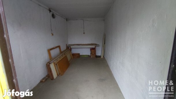 Eladó panel alatti garázs Makkosházán - Szeged