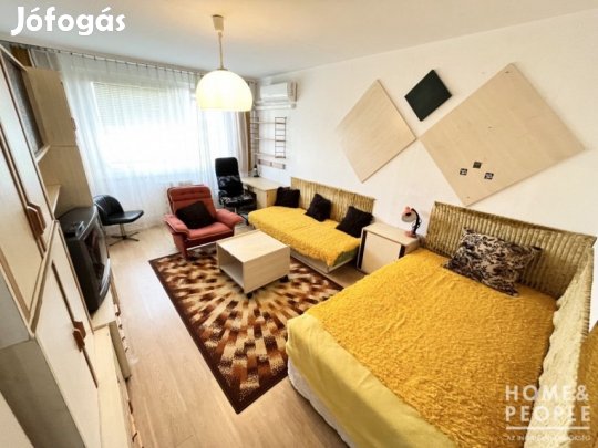 Eladó panel lakás Szeged-Tarjánban!