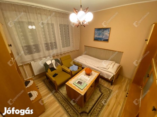 Eladó panel lakás Székesfehérváron