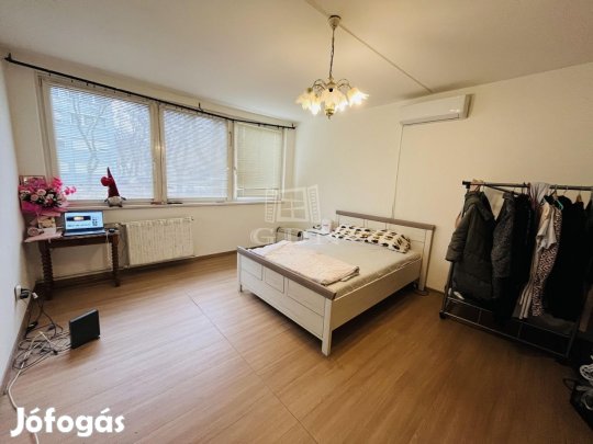 Eladó panellakás Budapest XXI. kerület, II. Rákóczi Ferenc út