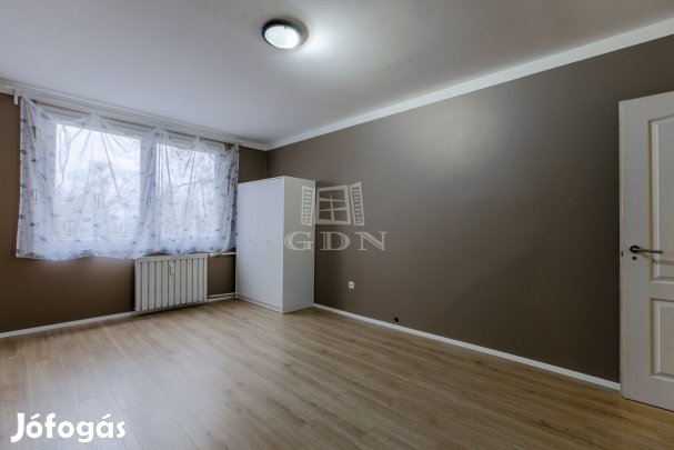 Eladó panellakás Dunakeszi, Dunakeszi frekventált részén