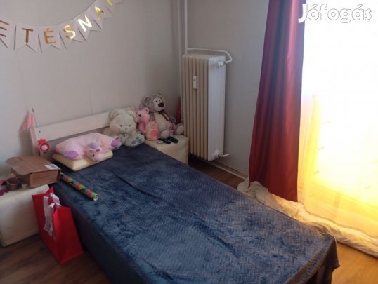 Eladó panellakás Kertvárosban.