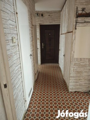 Eladó panellakás Nyíregyházán