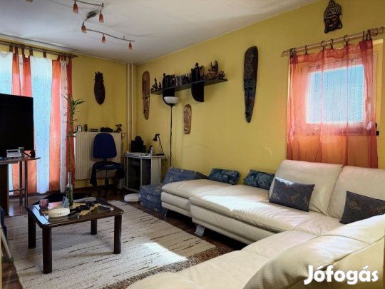 Eladó panellakás Pécs-Egyetemvárosban