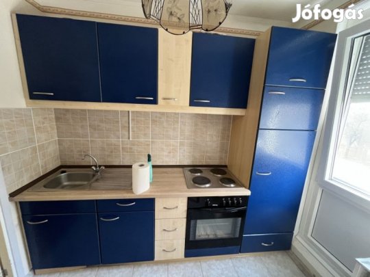 Eladó panellakás Pécsen, a Nagy Imre úton