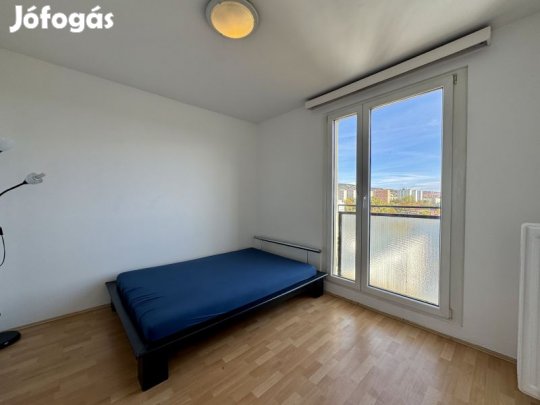 Eladó panorámás lakás!