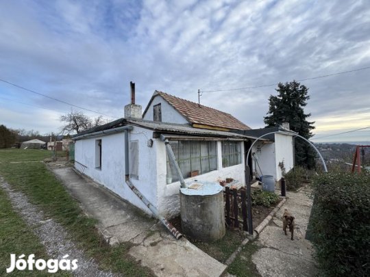 Eladó panorámás zártkerti ingatlan!
