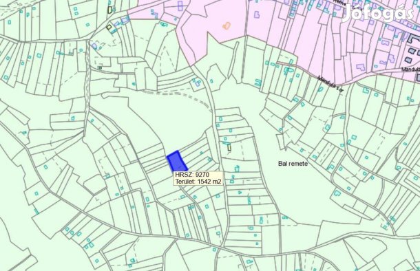 Eladó panorámás zártkerti telek Szekszárdon erdőszéli környezetben