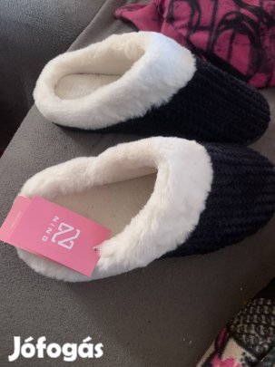 Eladó papucs