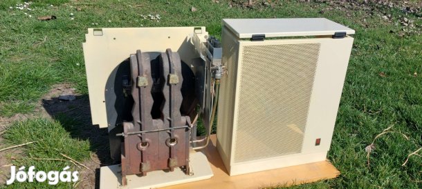 Eladó parapetes Fég öntvény konvektor gázkonvektor 