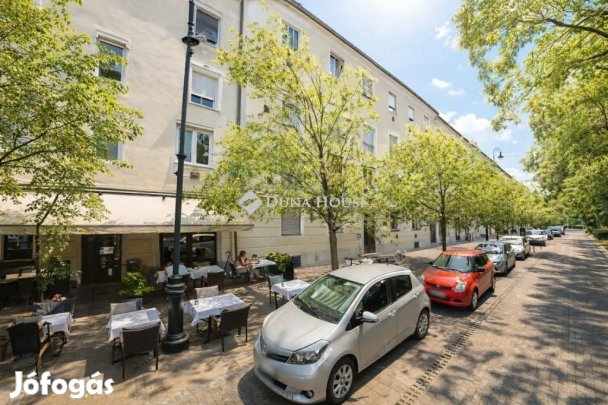 Eladó parkoló, Kecskemét