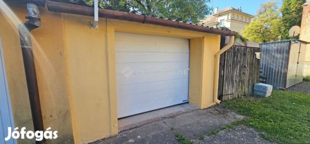 Eladó parkoló, Szombathely