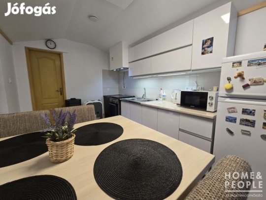 Eladó patika zártkert! - Hódmezővásárhely