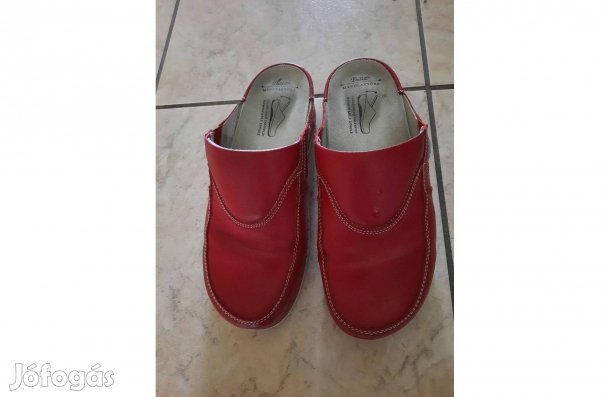 Eladó piros Batz papucs 38-as méretben