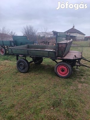 Eladó póni ló, kis ló, szekér..