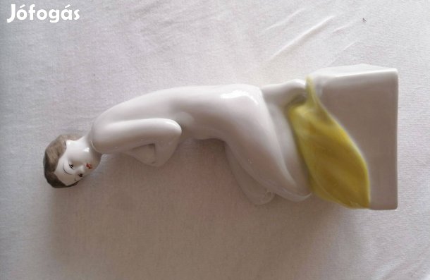 Eladó porcelán figurák