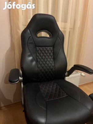 Eladó premium gamer szék