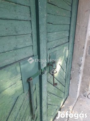 Eladó présház, Pécsvárad