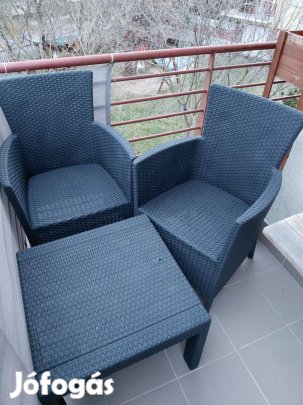 Eladó rattan kerti bútor
