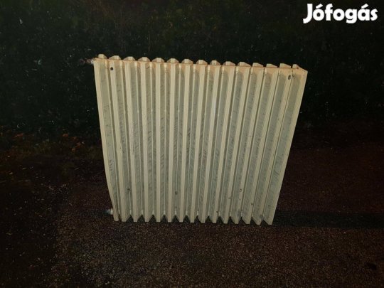 Eladó régi alumínium radiátor 104,5cm x 107,5cm