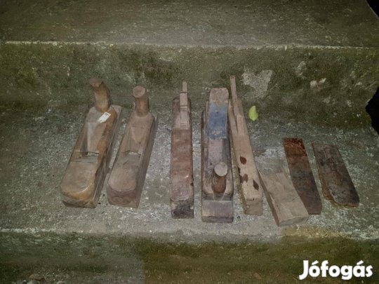 Eladó régi fa gyalú, gyaluk