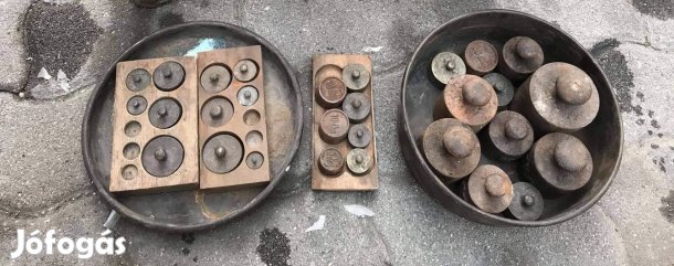 Eladó régi mérleg súlyok