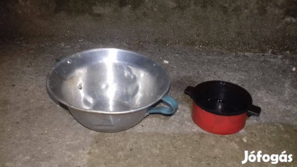 Eladó régi retro játék edények