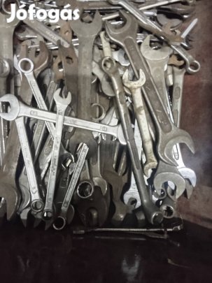 Eladó régi szerszámok