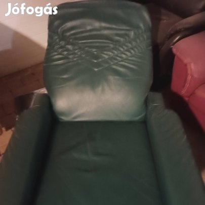Eladó relaxfotel 