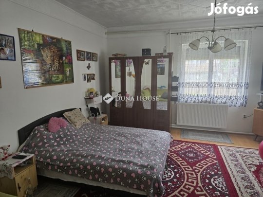 Eladó rendezett családi ház Erdőtelken