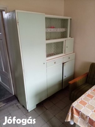 Eladó retro konyhaszelrény