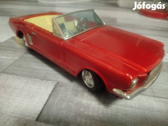 Eladó retro lemez játék autó lemezautó 