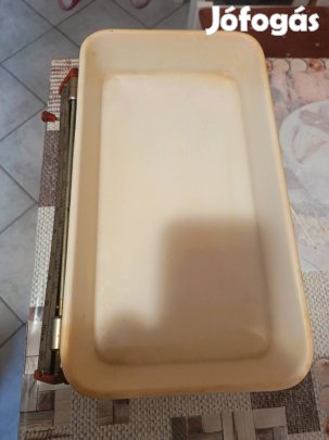 Eladó retró mérleg.