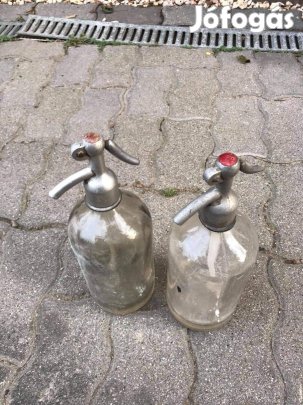 Eladó retro szódásüvegek