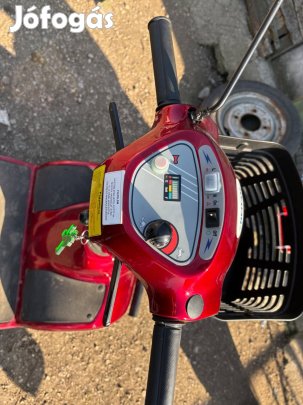 Eladó rokkant kocsi