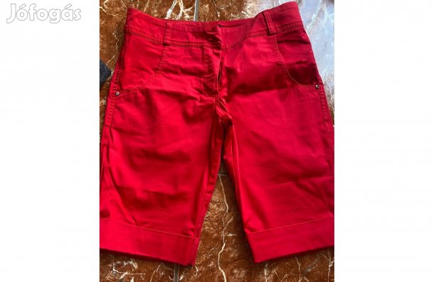 Eladó rövidnadrág, Mya