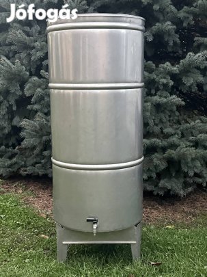 Eladó rozsdamentes bortartály