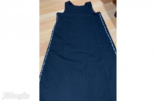 Eladó ruha 152-es méretben