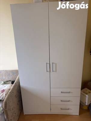Eladó ruhás szekrény fehér