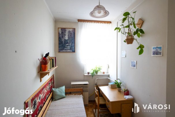 Eladó sestakerti lakás, formáld saját ízlésed szerint!