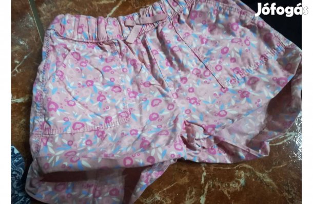 Eladó short 122-es méretben