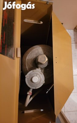 Eladó siesta gázpalackkal. Salgótarjánban.