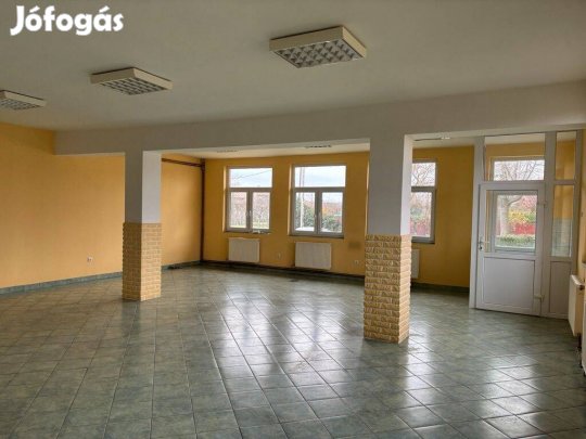 Eladó sokoldalú üzlethelyiség, mely akár családi házzá is alakítható!