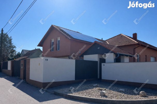 Eladó sorház Maroshegyen!