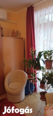 Eladó sorház az Öntözött réten