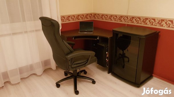 Eladó sötétbarna média szekrény forgatható TV tartóval