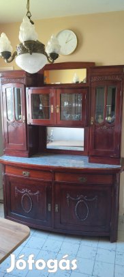 Eladó szecessziós tálalószekrény