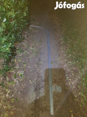 Eladó szekcionált garázsajtó motor plusz tartozékai