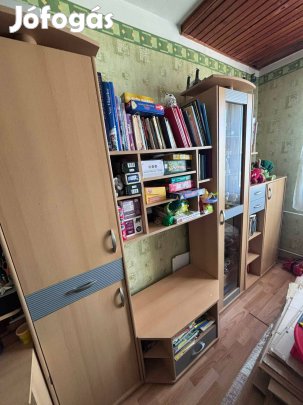 Eladó szekrénysor