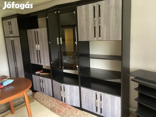 Eladó szekrénysor
